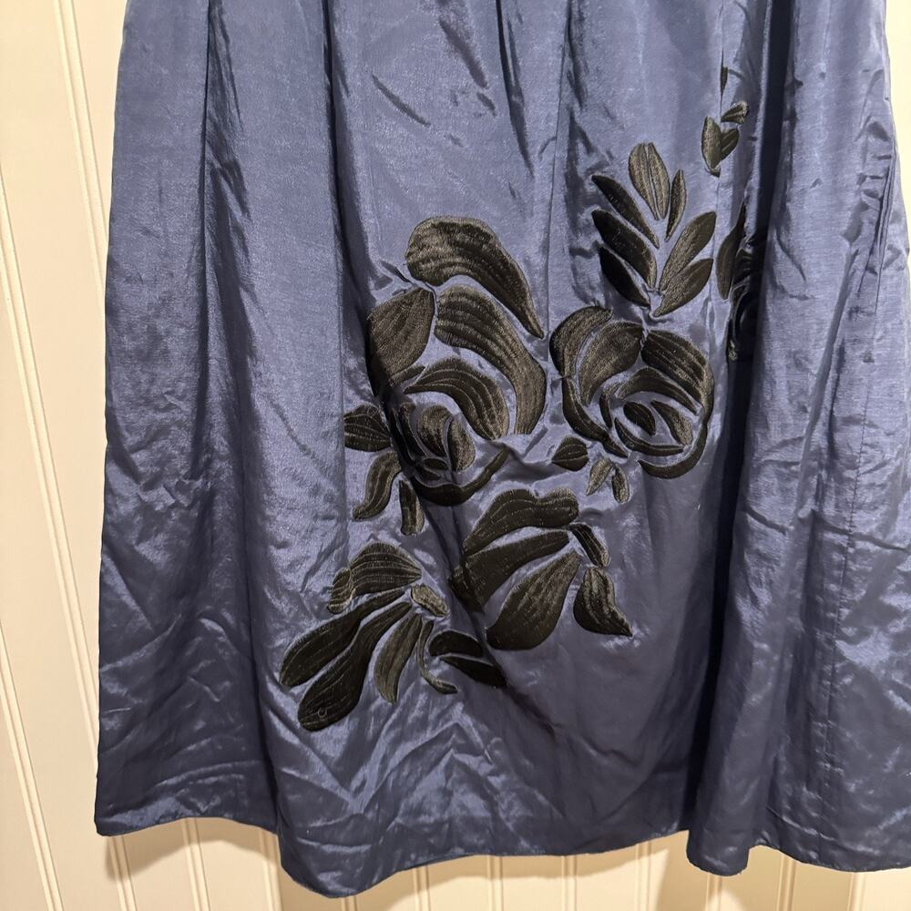 Dorothy Lee Navy Blue Embroidered Dress Size 2 - Picture 3 of 7